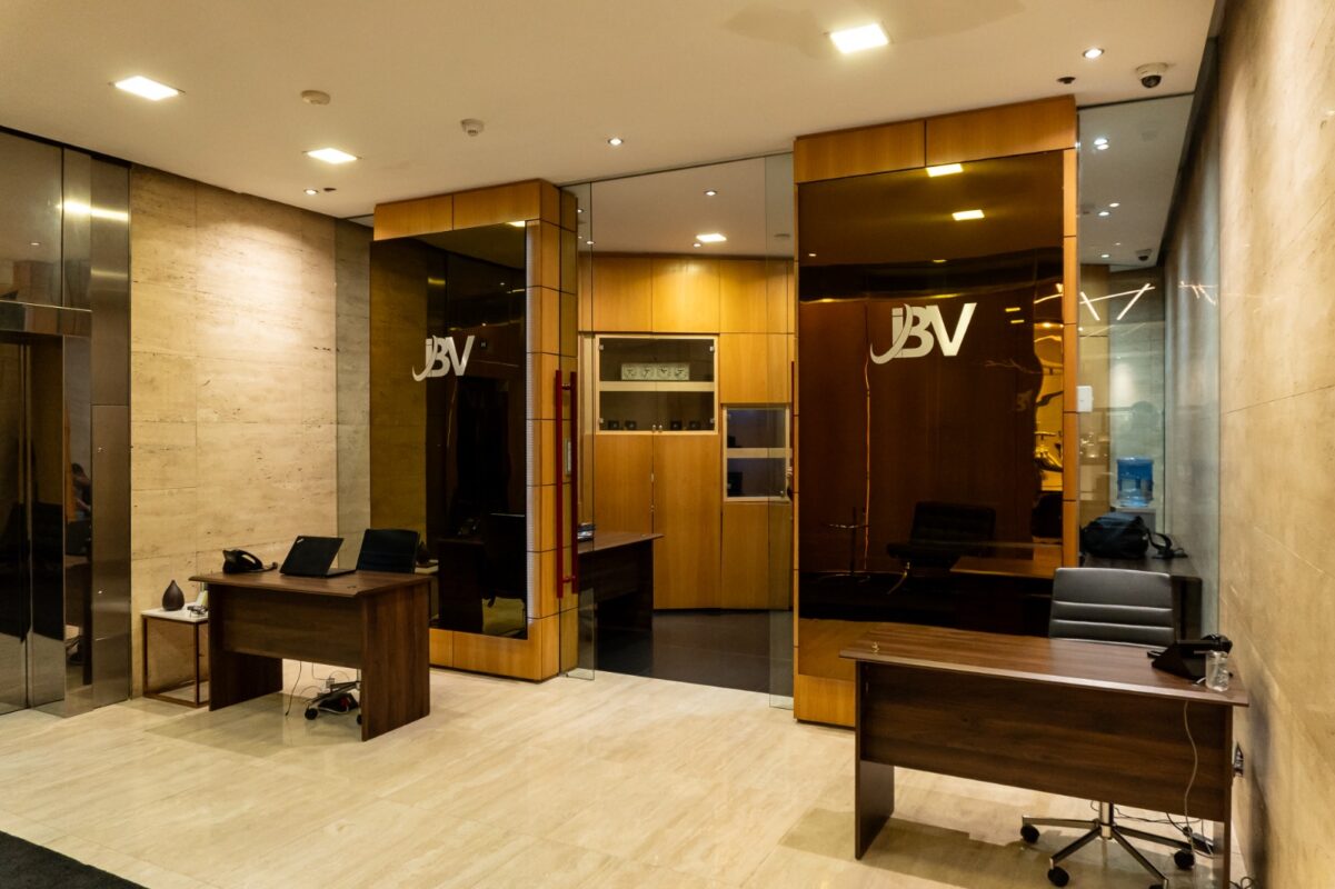 IBV Gold Johannesburg studio photo 3